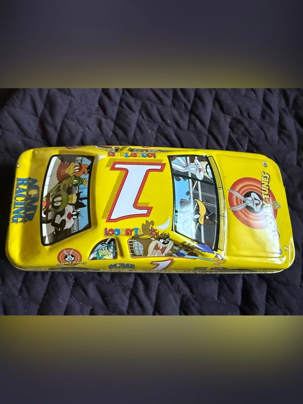 Looney Tunes vintage Race Car Storage Tin Bugs Bunny Daffy Duck Foghorn Leghorn